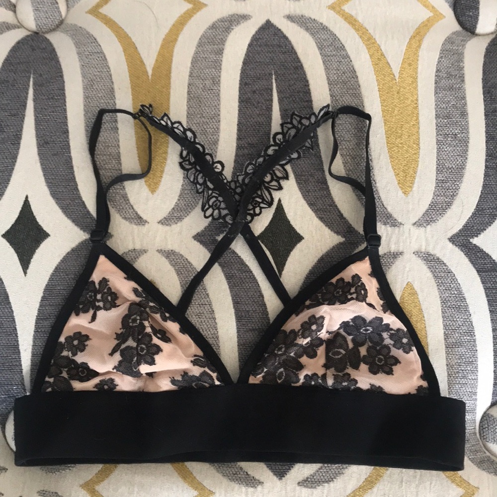 VS PINK bralette